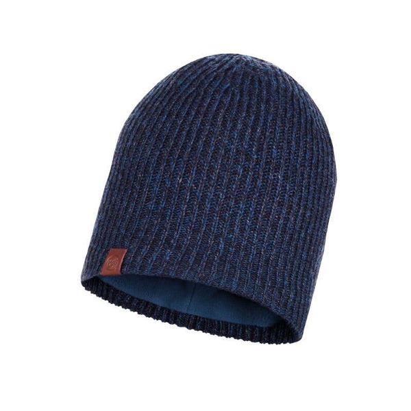 Czapka zimowa Buff Knitted & Fleece Hat. Niebieskie czapki damskie Buff, na zimę, bez wzorów, z dzianiny. Za 94.99 zł.