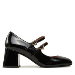 Czółenka LOVE MOSCHINO. Czarne czółenka damskie Love Moschino, bez wzorów, bez obcasa. Za 499.99 zł.