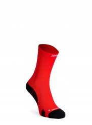 Skarpety unisex X-Socks Run Perform Crew Rocket Red R110. Czerwone skarpetki damskie X Socks, bez wzorów, z materiału. Za 119.99 zł.