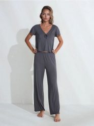Wiskozowa piżama dwuczęściowa - szary. Szare piżamy damskie Sinsay, bez wzorów, z wiskozy, bez ramiączek. Za 59.99 zł.