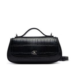 Torebka Calvin Klein. Czarne torebki klasyczne damskie Calvin Klein, bez dodatków. Za 449.99 zł.
