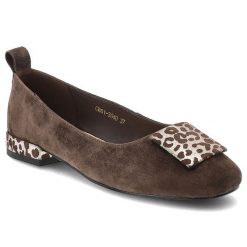 Czółenka damskie S.Barski, cholewka ze skóry naturalnej zamszowej wsuwany fason z zabudowanym przodem , brązowe, CR61-3040. Brązowe czółenka damskie S.BARSKI, bez wzorów, ze skóry, bez obcasa. Za 289.00 zł.