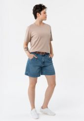 Krótkie szorty jeansowe E-LUMIA. Szorty damskie Volcano, bez wzorów, z bawełny, z standardowym stanem. Za 139.99 zł.