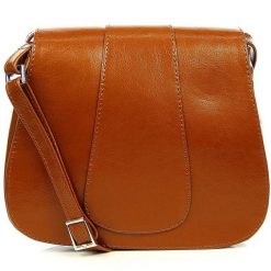 Torebka skórzana listonoszka DAN-A T131 camel. Brązowe shopper bag DAN-A, bez wzorów, ze skóry, bez dodatków. Za 229.99 zł.