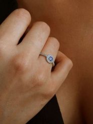 DIA DIAMONDS Srebrny pierścionek z diamentami i tanzanitem rozmiar: 54. Niebieskie pierścionki damskie DIA DIAMONDS, z diamentem, srebrne. Za 439.95 zł.