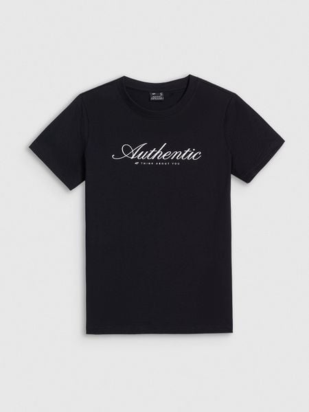 4F T-shirt regular z nadrukiem damski - czarny S. Czarne t-shirty damskie 4F, s, bez wzorów, z bawełny, bez kołnierzyka. W wyprzedaży za 39.99 zł.