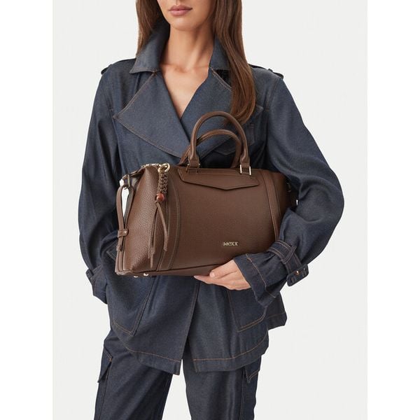 Torebka MEXX. Brązowe kuferki damskie Mexx, bez wzorów, bez dodatków. Za 249.99 zł.