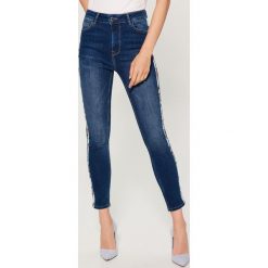 Jeansy skinny high waist - Niebieski. Niebieskie jeansy damskie Mohito. Za 119.99 zł.