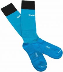 Skarpety piłkarskie Diadora Game Skarpety Aia Niebieskie 43-46. Niebieskie skarpetki damskie Diadora, bez wzorów, z bawełny. Za 99.99 zł.