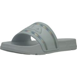 Klapki Fila Model Morro Bay Logo Kolor Biały. Białe klapki damskie Fila, bez wzorów, z syntetyku, bez obcasa, bez zapięcia. Za 115.00 zł.