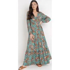 Ciemnozielona Sukienka Anastolea. Zielone sukienki damskie Born2be, z aplikacjami, boho, bez ramiączek. W wyprzedaży za 118.99 zł.