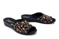 ADANEX 27979 SIK1DN czarny, kapcie damskie. Czarne kapcie damskie Adanex. Za 74.99 zł.