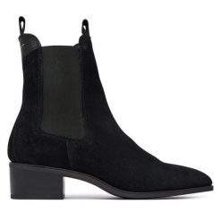 Botki Gant. Czarne botki damskie Gant, bez obcasa, na słupku, bez zapięcia. Za 799.99 zł.