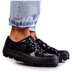 Modne Lakierowane Trampki Big Star KK274044 Czarne. Czarne trampki damskie bez wzorów, z gumy, bez zapięcia. Za 246.96 zł.