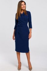 Elegancka sukienka kopertowa midi z paskiem granat. Sukienki damskie Stylove, bez wzorów, z elastanu, biznesowe, bez ramiączek. Za 275.00 zł.