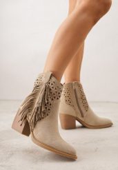 Ciemnobeżowe Botki Kowbojki na Stożkowym Obcasie z Ażurowym Wzorem i Eathetina. Brązowe botki damskie Born2be, z jeansu, boho, bez obcasa, na obcasie, bez zapięcia. Za 149.99 zł.