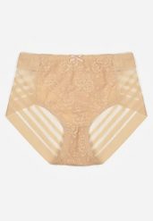 Beżowe Majtki Figi z Wysokim Stanem Zdobione Koronką i Siateczką Helieth. Brązowe figi Born2be, z aplikacjami, z koronki. Za 19.99 zł.