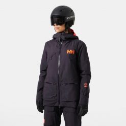 Damska kurtka narciarska Helly Hansen Lifaloft 3.0. Fioletowe kurtki damskie Helly Hansen, na zimę, bez wzorów, z puchu, bez kaptura. W wyprzedaży za 1,428.00 zł.
