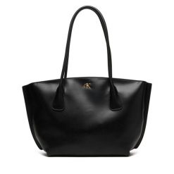 Torebka Calvin Klein. Czarne shopper bag Calvin Klein, bez dodatków. Za 649.99 zł.