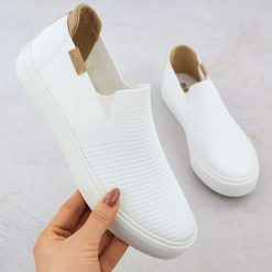 Tenisówki tekstylne slip on białe Big Star RR274717. Białe obuwie sportowe casual damskie Big Star, z tkaniny, bez zapięcia. Za 99.00 zł.