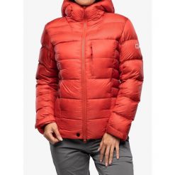 Kurtka puchowa damska Berghaus MTN Arete Ultra Down Hoody. Czerwone kurtki sportowe damskie Berghaus, na zimę, m, bez wzorów, z puchu, bez kaptura. Za 1,217.99 zł.