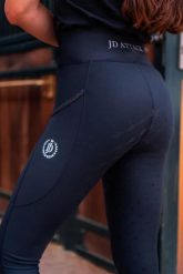 Damskie legginsy jeździeckie z pełną przyczepnością JD Attack Cathrine. Czarne legginsy damskie JD ATTACK, s, bez wzorów, z elastanu. Za 329.00 zł.