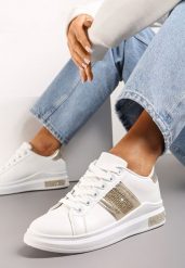 Biało-Złote Sneakersy z Metalicznymi Wstawkami i Cyrkoniami na Grubej Podeszwie Wirela. Białe obuwie sportowe damskie Renee, bez zapięcia. Za 74.99 zł.