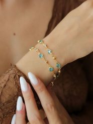 L'Atelier de Gaia Pozłacana bransoletka z elementami ozdobnymi rozmiar: onesize. Niebieskie bransoletki damskie L'Atelier de Gaia, pozłacane. Za 74.81 zł.