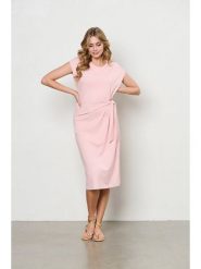 &Co Woman Sukienka "Lizzy" w kolorze jasnoróżowym rozmiar: M. Różowe sukienki damskie &Co Woman, bez wzorów, bez ramiączek. Za 171.28 zł.