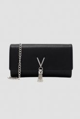 VALENTINO Czarna kopertówka Divina Pochette. Czarne torebki wieczorowe damskie Valentino by Mario Valentino, bez wzorów, bez dodatków. W wyprzedaży za 180.99 zł.