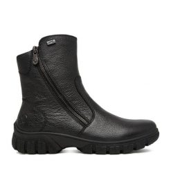 Botki Rieker. Czarne botki damskie Rieker, bez obcasa, na płaskiej podeszwie, bez zapięcia. Za 449.99 zł.