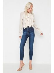 Trendyol Dżinsy - Skinny fit - w kolorze granatowym rozmiar: 36. Niebieskie jeansy damskie Trendyol, z podwyższonym stanem. Za 97.95 zł.