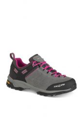 Buty trekkingowe niskie damskie Raider Wp. Czerwone obuwie trekkingowe damskie Trezeta, z materiału, bez zapięcia. Za 499.99 zł.