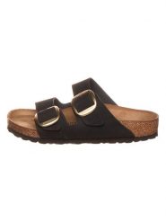 Birkenstock Skórzane klapki "Arizona Big Buckle" w kolorze czarnym rozmiar: 40. Czarne klapki damskie Birkenstock, bez wzorów, z otwartym noskiem, bez obcasa, bez zapięcia. Za 474.38 zł.