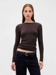 GAP Koszulka w kolorze brązowym rozmiar: XL. Brązowe bluzki damskie GAP, xl, bez wzorów, bez kołnierzyka, bez ramiączek. Za 83.42 zł.