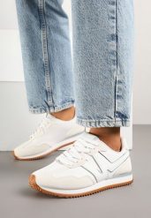 Białe Sneakersy z Metaliczną Lamówką i Geometrycznym Wzorem Tosvella. Białe obuwie sportowe damskie Born2be, z jeansu, bez zapięcia. Za 84.99 zł.