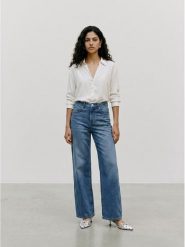 Vero Moda Koszula w kolorze białym rozmiar: L. Białe koszule damskie Vero Moda, l, bez wzorów, z wiskozy, bez kołnierzyka, bez ramiączek. Za 94.95 zł.