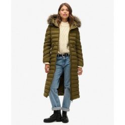 Długi Płaszcz z Kapturem z Sztucznego Futra Fuji od SUPERDRY. Szare płaszcze damskie Superdry, bez wzorów, z kapturem. W wyprzedaży za 474.80 zł.