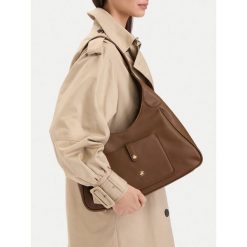 Torebka Beverly Hills Polo Club. Brązowe torebki klasyczne damskie Beverly Hills Polo Club, bez dodatków. Za 219.99 zł.