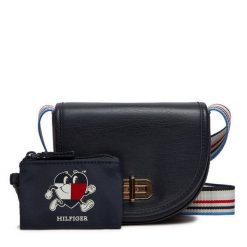Torebka Tommy Hilfiger. Niebieskie listonoszki damskie Tommy Hilfiger, bez wzorów, bez dodatków. Za 349.99 zł.