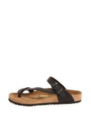 Comfortfusse Skórzane japonki w kolorze czarnym rozmiar: 39. Czarne klapki damskie Comfortfüße, bez wzorów, z otwartym noskiem, bez obcasa, bez zapięcia. Za 192.79 zł.