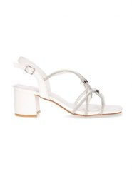 C'M Sandały w kolorze białym na obcasie rozmiar: 40. Białe sandały damskie C'M, bez wzorów, z otwartym noskiem, bez obcasa, na koturnie, bez zapięcia. Za 105.88 zł.