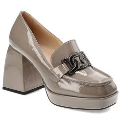 Szare Półbuty S.Barski Damskie Eleganckie Obuwie. Szare półbuty damskie S.BARSKI, na wiosnę, bez wzorów, ze skóry ekologicznej, bez obcasa, bez zapięcia. Za 219.00 zł.
