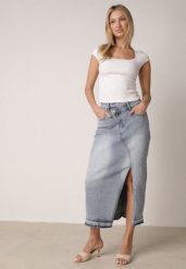 Niebieska Jeansowa Spódnica z Bawełną Wysokim Stanem i Rozcięciem na Nogę Vikinori. Niebieskie spódnice damskie Born2be, do pracy, l, bez wzorów, z bawełny, biznesowe, midi. Za 119.99 zł.