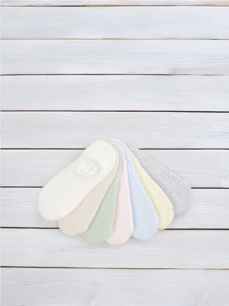 Skarpetki 7 pack - wielobarwny. Skarpetki damskie Sinsay, bez wzorów, z bawełny. Za 17.99 zł.