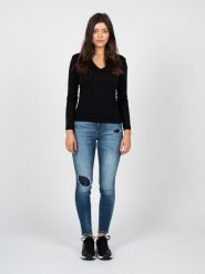 Guess Jeansy "Skinny" | W2RA46D3ZTF | Kobieta | Niebieski. Niebieskie jeansy damskie Guess, z aplikacjami, z bawełny, z podwyższonym stanem. W wyprzedaży za 349.00 zł.