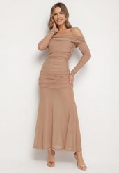 Ciemnobeżowa Taliowana Sukienka Typu Hiszpanka z Transparentnymi Wstawkami Halacia. Brązowe sukienki damskie Born2be, bez wzorów, eleganckie, bez ramiączek. Za 149.99 zł.