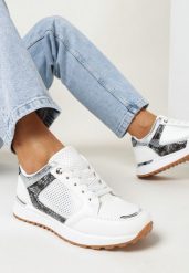 Białe Sneakersy z Ozdobnym Paskiem na Cholewce Vilani. Białe obuwie sportowe damskie Born2be, bez zapięcia. Za 99.99 zł.