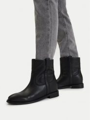 Badura Botki C-KD039669-25-1 Czarny. Czarne botki damskie Badura, ze skóry, bez obcasa, na płaskiej podeszwie, bez zapięcia. Za 349.99 zł.