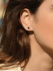 DIAMANTA Złote kolczyki-wkrętki z diamentami rozmiar: onesize. Niebieskie kolczyki damskie DIAMANTA, z diamentem, złote. Za 1,348.99 zł.